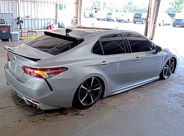 2019 Toyota Camry XSE Automatic - 23060432 - 1