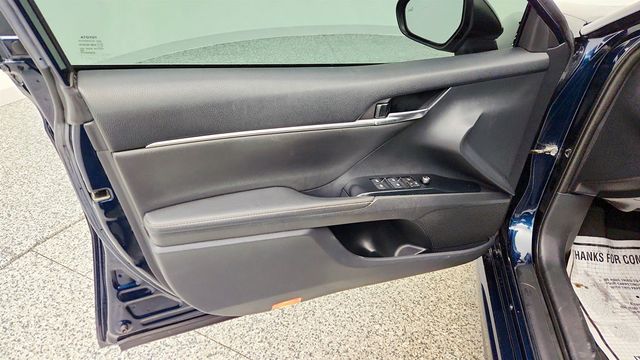 2019 Toyota Camry XSE Automatic with Panoramic Glass Roof - 22974282 - 10