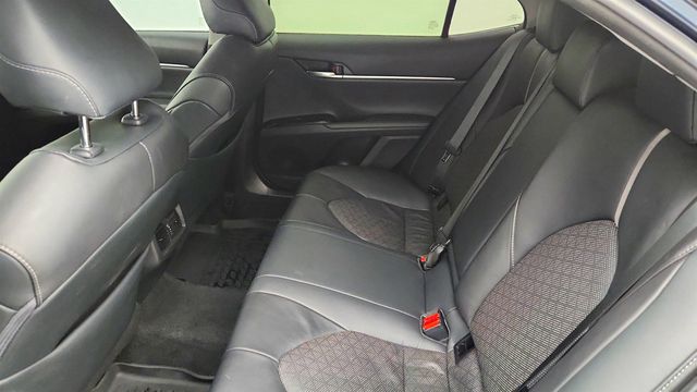 2019 Toyota Camry XSE Automatic with Panoramic Glass Roof - 22974282 - 19