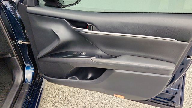 2019 Toyota Camry XSE Automatic with Panoramic Glass Roof - 22974282 - 24