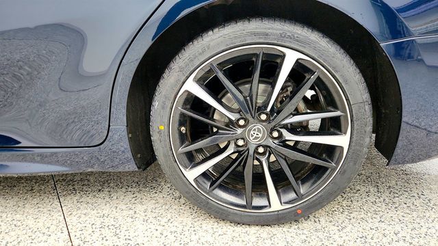 2019 Toyota Camry XSE Automatic with Panoramic Glass Roof - 22974282 - 8