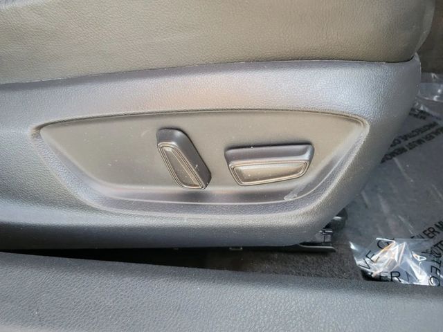 2019 Toyota Camry XSE Sedan 4D - 23009388 - 22