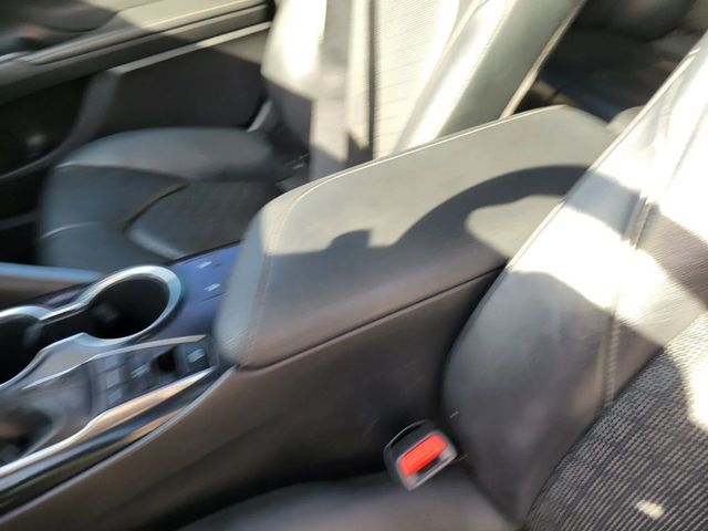 2019 Toyota Camry XSE Sedan 4D - 23009388 - 26