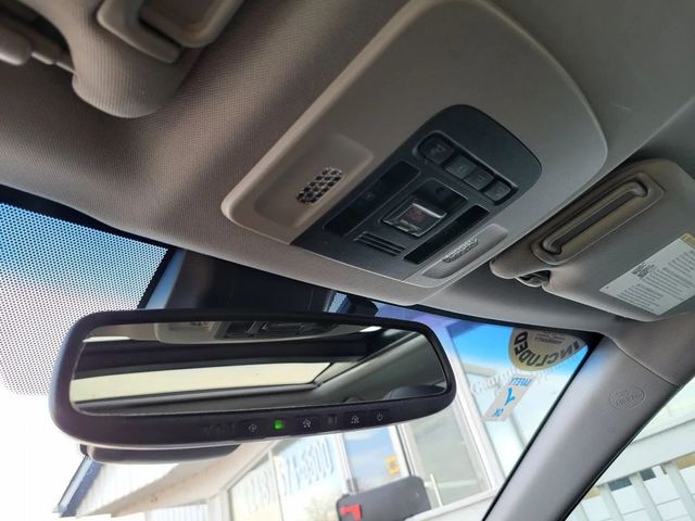 2019 Toyota Camry XSE Sedan 4D - 23009388 - 30