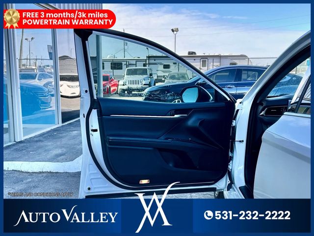 2019 Toyota Camry XSE Sedan 4D - 22939078 - 10