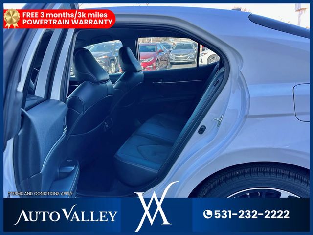 2019 Toyota Camry XSE Sedan 4D - 22939078 - 19