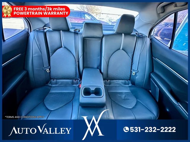 2019 Toyota Camry XSE Sedan 4D - 22939078 - 35