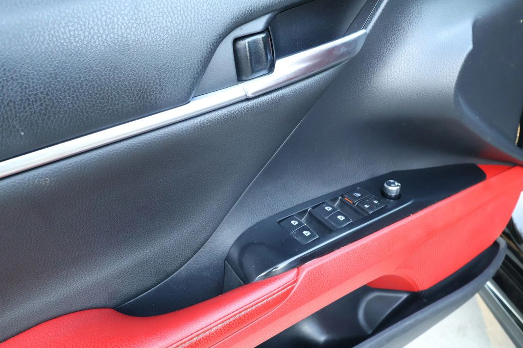 2019 Toyota Camry XSE TRIM, RED LEATHER SEATS, BLACKOUT WHEELS, BLUETOOTH, SPOILER - 22934292 - 10