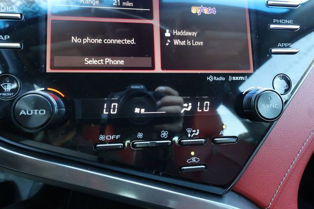 2019 Toyota Camry XSE TRIM, RED LEATHER SEATS, BLACKOUT WHEELS, BLUETOOTH, SPOILER - 22934292 - 23