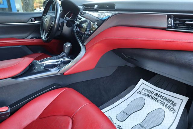 2019 Toyota Camry XSE TRIM, RED LEATHER SEATS, BLACKOUT WHEELS, BLUETOOTH, SPOILER - 22934292 - 36