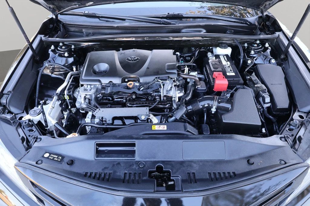 2019 Toyota Camry XSE TRIM, RED LEATHER SEATS, BLACKOUT WHEELS, BLUETOOTH, SPOILER - 22934292 - 38