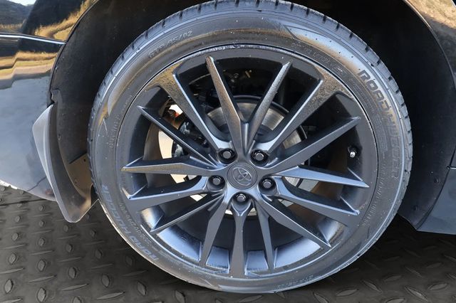 2019 Toyota Camry XSE TRIM, RED LEATHER SEATS, BLACKOUT WHEELS, BLUETOOTH, SPOILER - 22934292 - 42