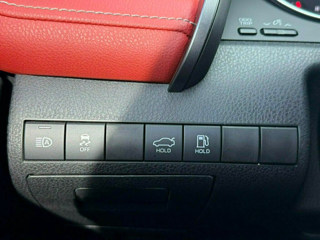 2019 Toyota Camry XSE V6 Automatic - 23025020 - 31