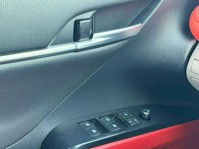 2019 Toyota Camry XSE V6 Automatic - 23025020 - 32