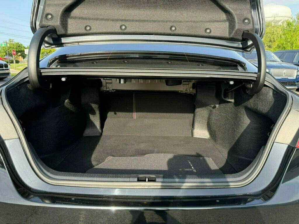 2019 Toyota Camry XSE V6 Automatic - 23025020 - 38