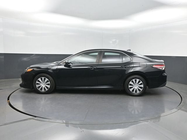 2019 Toyota Camry Hybrid LE CVT - 23010172 - 1