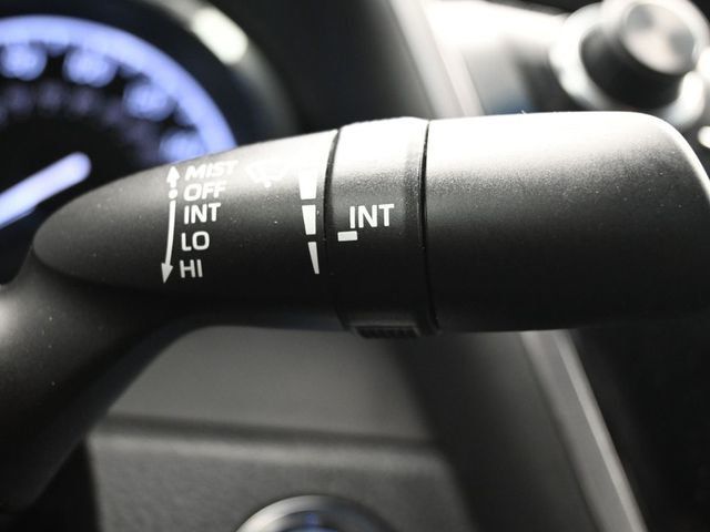 2019 Toyota Camry Hybrid LE CVT - 23010172 - 25