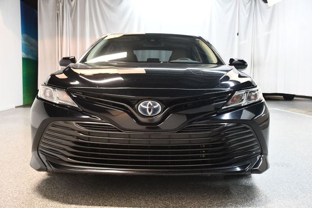 2019 Toyota Camry Hybrid LE CVT - 23067072 - 10