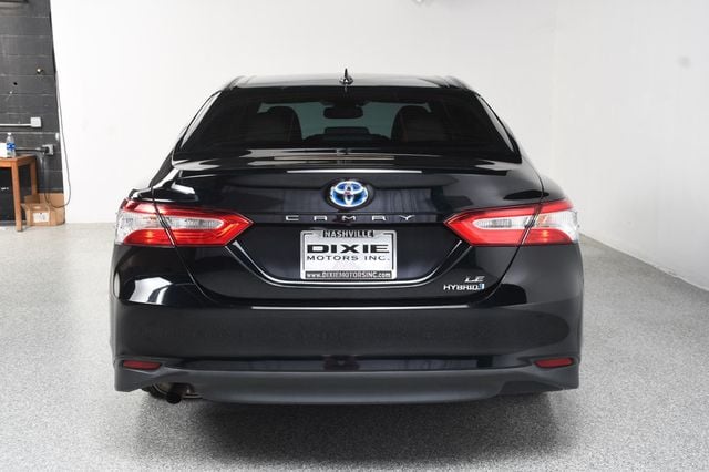 2019 Toyota Camry Hybrid LE CVT - 23067072 - 14