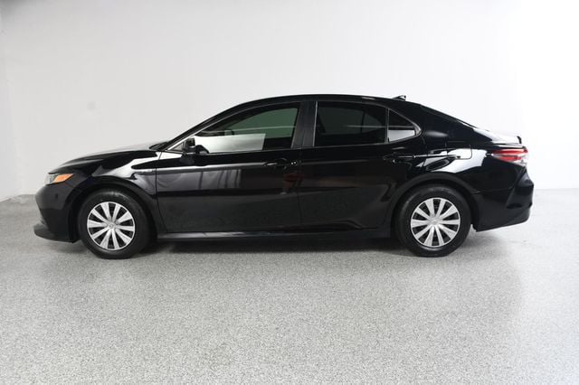 2019 Toyota Camry Hybrid LE CVT - 23067072 - 2