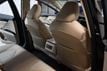 2019 Toyota Camry Hybrid LE CVT - 23067072 - 34