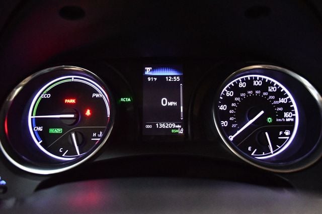 2019 Toyota Camry Hybrid LE CVT - 23067072 - 44
