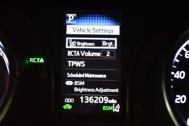 2019 Toyota Camry Hybrid LE CVT - 23067072 - 53