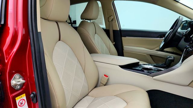 2019 Toyota Camry Hybrid XLE CVT - 23094159 - 21