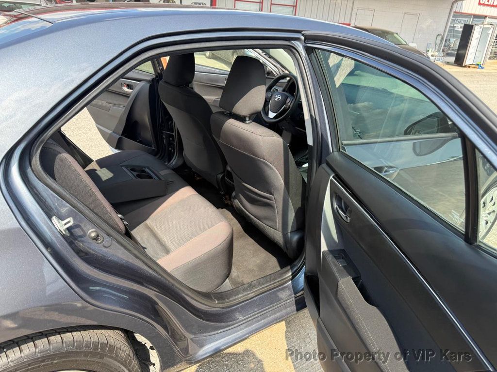 2019 Toyota Corolla L photo 12
