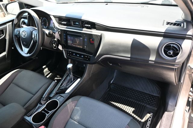 2019 Toyota Corolla LE - 23051283 - 11
