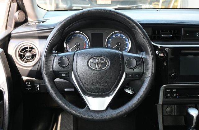 2019 Toyota Corolla LE - 23066015 - 9