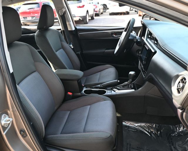 2019 Toyota Corolla LE - 23066015 - 13