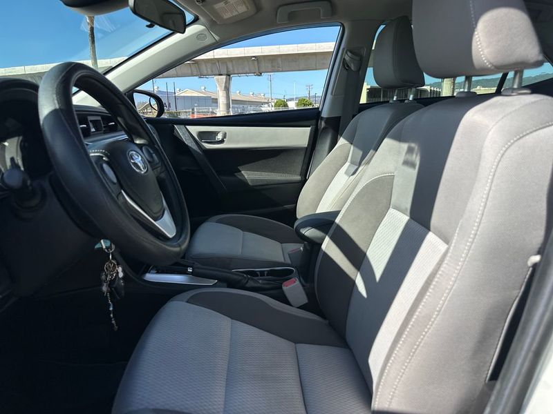 2019 Toyota Corolla LE CVT - 22980599 - 11