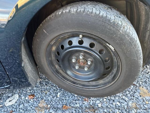 2019 Toyota Corolla LE CVT - 22957653 - 12