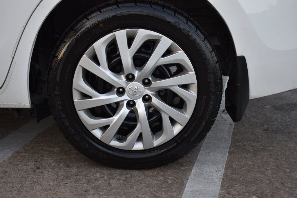 2019 Toyota Corolla LE CVT - 22940673 - 10