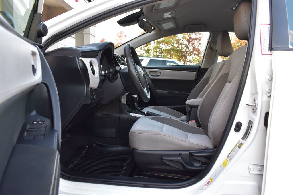 2019 Toyota Corolla LE CVT - 22940673 - 13