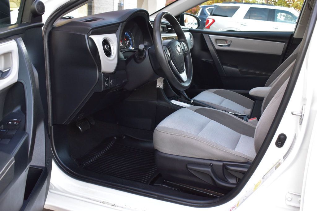 2019 Toyota Corolla LE CVT - 22940673 - 15