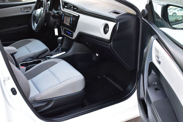 2019 Toyota Corolla LE CVT - 22940673 - 18