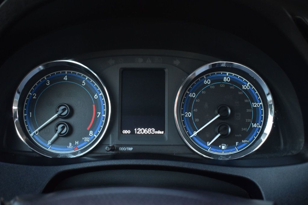 2019 Toyota Corolla LE CVT - 22940673 - 26