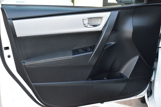 2019 Toyota Corolla LE CVT - 22940673 - 35