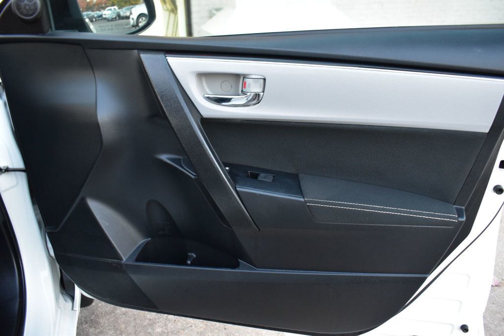 2019 Toyota Corolla LE CVT - 22940673 - 36