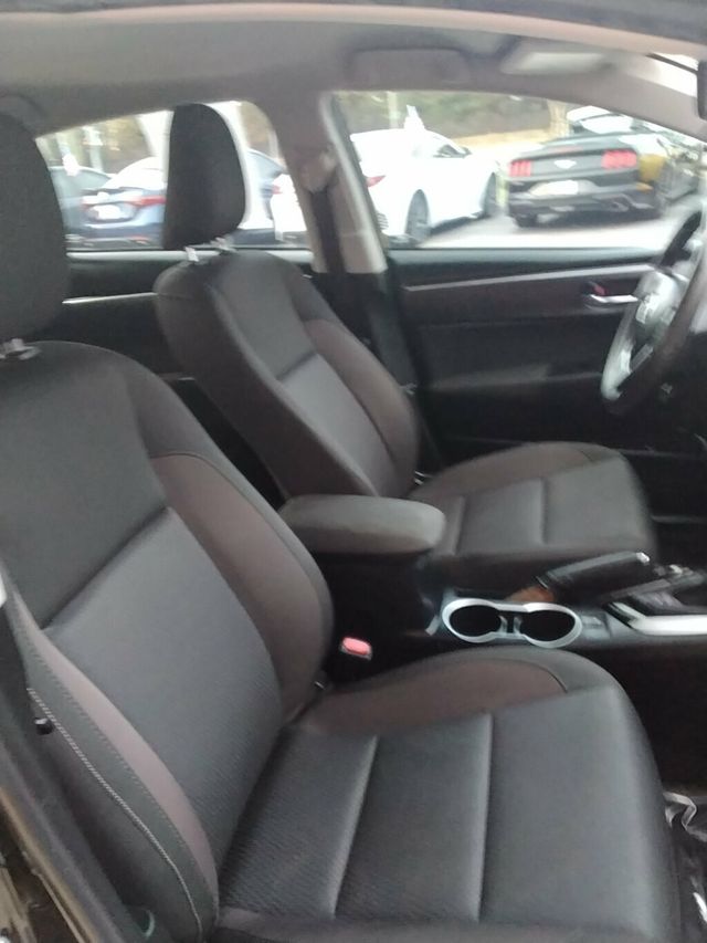 2019 Toyota Corolla LE CVT - 22947152 - 9