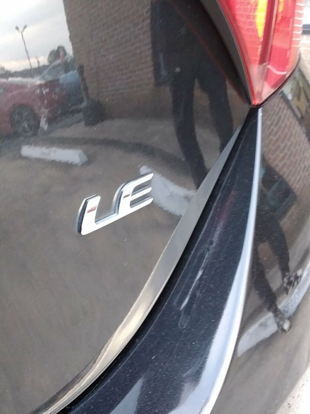 2019 Toyota Corolla LE CVT - 22947152 - 24