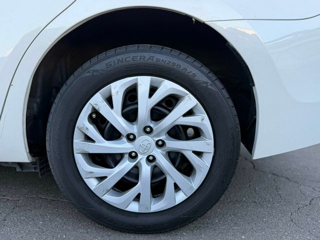 2019 Toyota Corolla LE CVT - 22946038 - 26