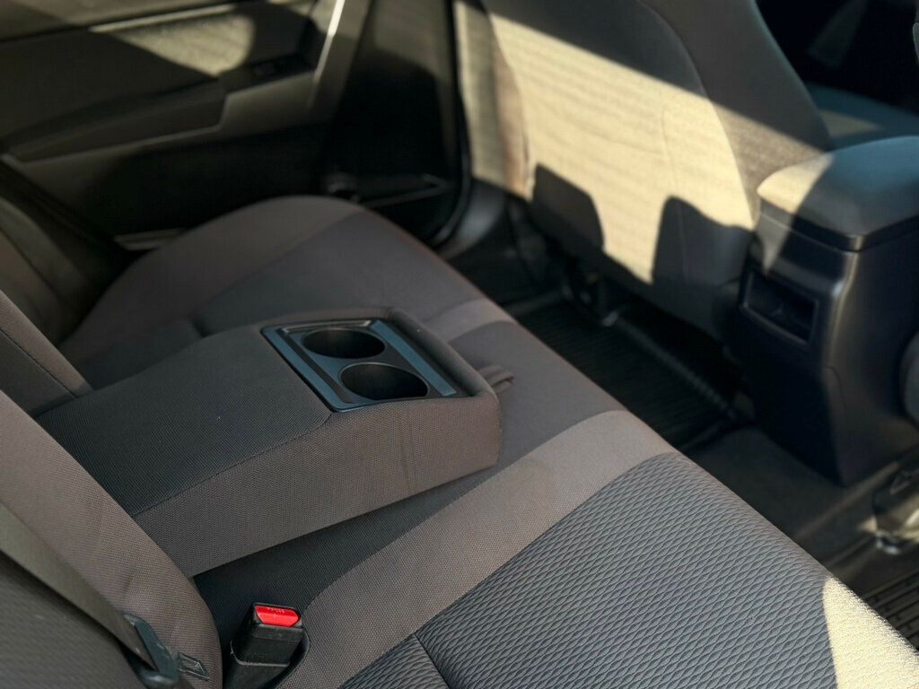 2019 Toyota Corolla LE CVT - 22973664 - 17