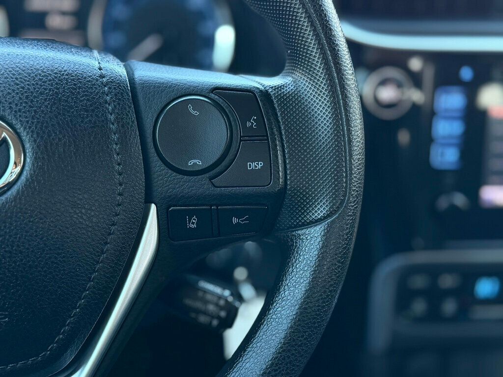 2019 Toyota Corolla LE CVT - 22973664 - 25