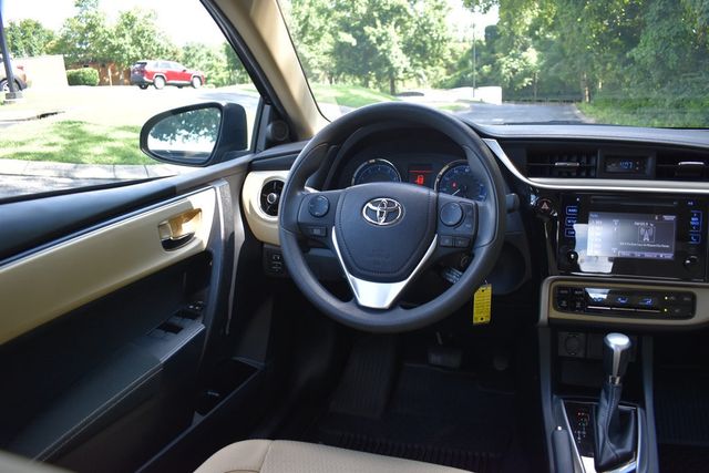 2019 Toyota Corolla LE CVT - 23061640 - 13