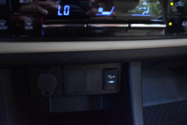 2019 Toyota Corolla LE CVT - 23061640 - 27
