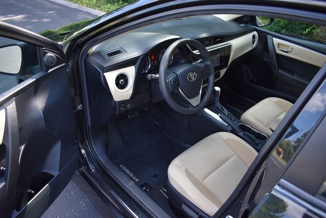 2019 Toyota Corolla LE CVT - 23061640 - 29