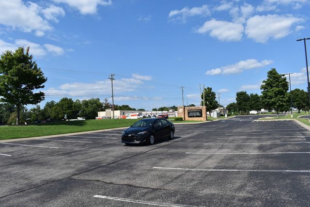 2019 Toyota Corolla LE CVT - 23061640 - 39